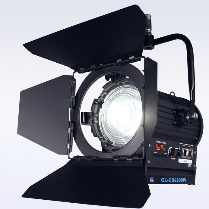 CRI 92 Film Lights 200W LED Fresnel Light Bi Color NO Fan for Professional Studio Lighting(Pole-Operated Yoke) supplier